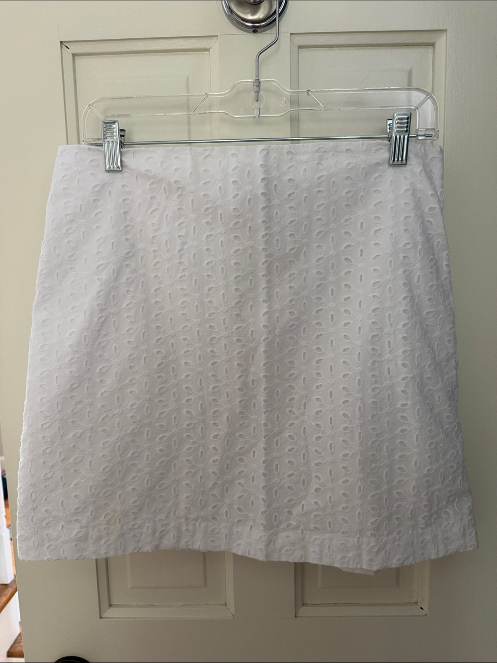 EUC VINEYARD VINES White Eyelet Mini Skirt coastal preppy nautical